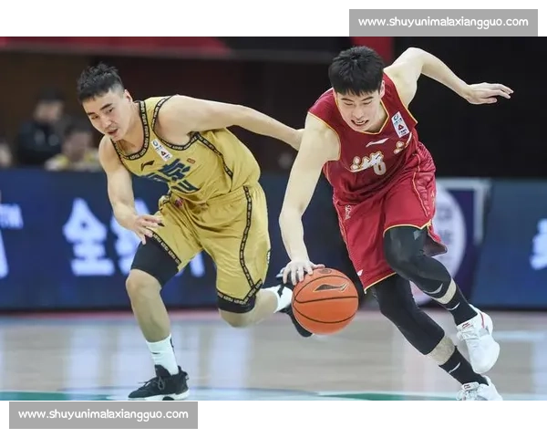 CBA 后卫王旭潮集跨界互动 三分绝技点燃球迷热情 CBA 后卫王旭潮集跨界互动 三分绝技点燃球迷热情