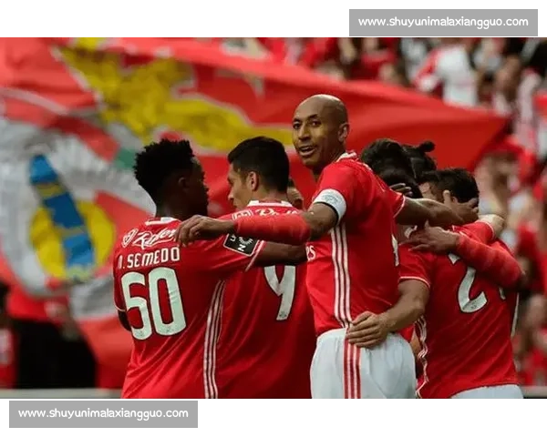 世俱杯火爆！5.5 万观众见证博卡青年 2-2 本菲卡，4.5 万蓝白狂潮席卷迈阿密